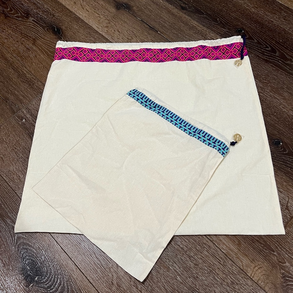 2 Tory Burch dust bag